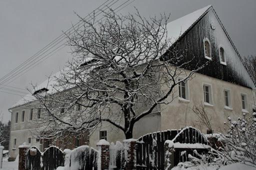 Villa Gosciniec Kaszarnia Kamienne Mirsk Esterno foto